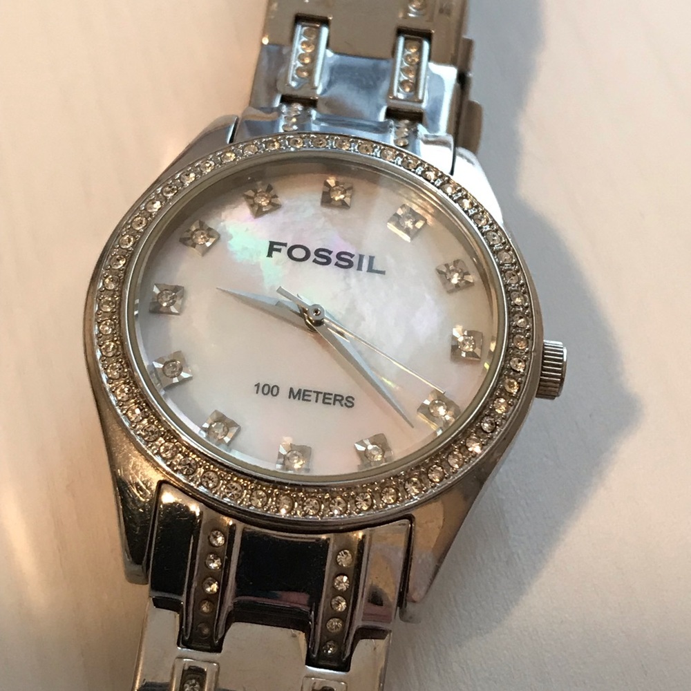 Women’s fossil watch with crystals
